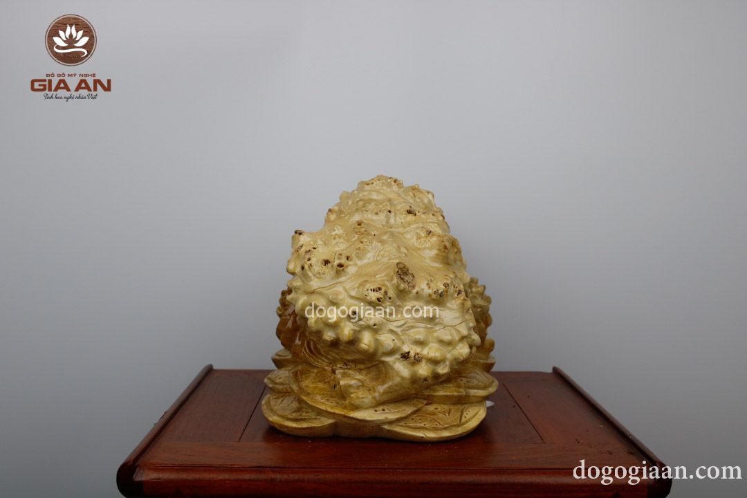 tượng cóc 3 chân