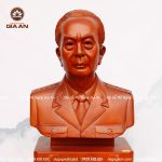 Tượng Võ Nguyên Giáp